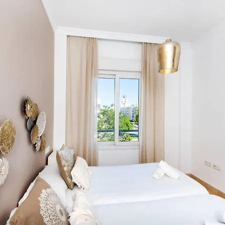 With Park, Sea-views Apartment *